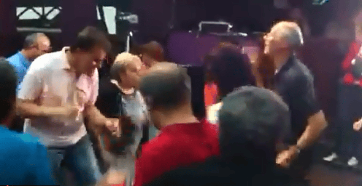 A DK-nál elszabadult a pokol – videó