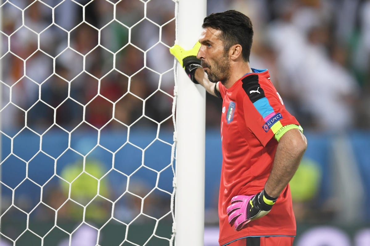Srácok, legyen Buffon a kapus - videó