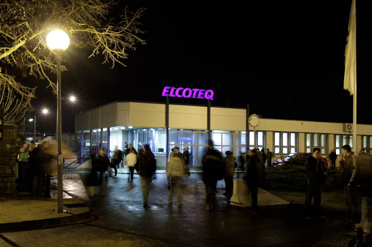 Itt a vége: mindenkit kirúgnak a pécsi Elcoteqtől