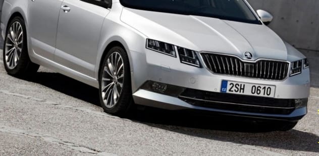 Jön az Octavia faceliftje, duplalámpás lesz?
