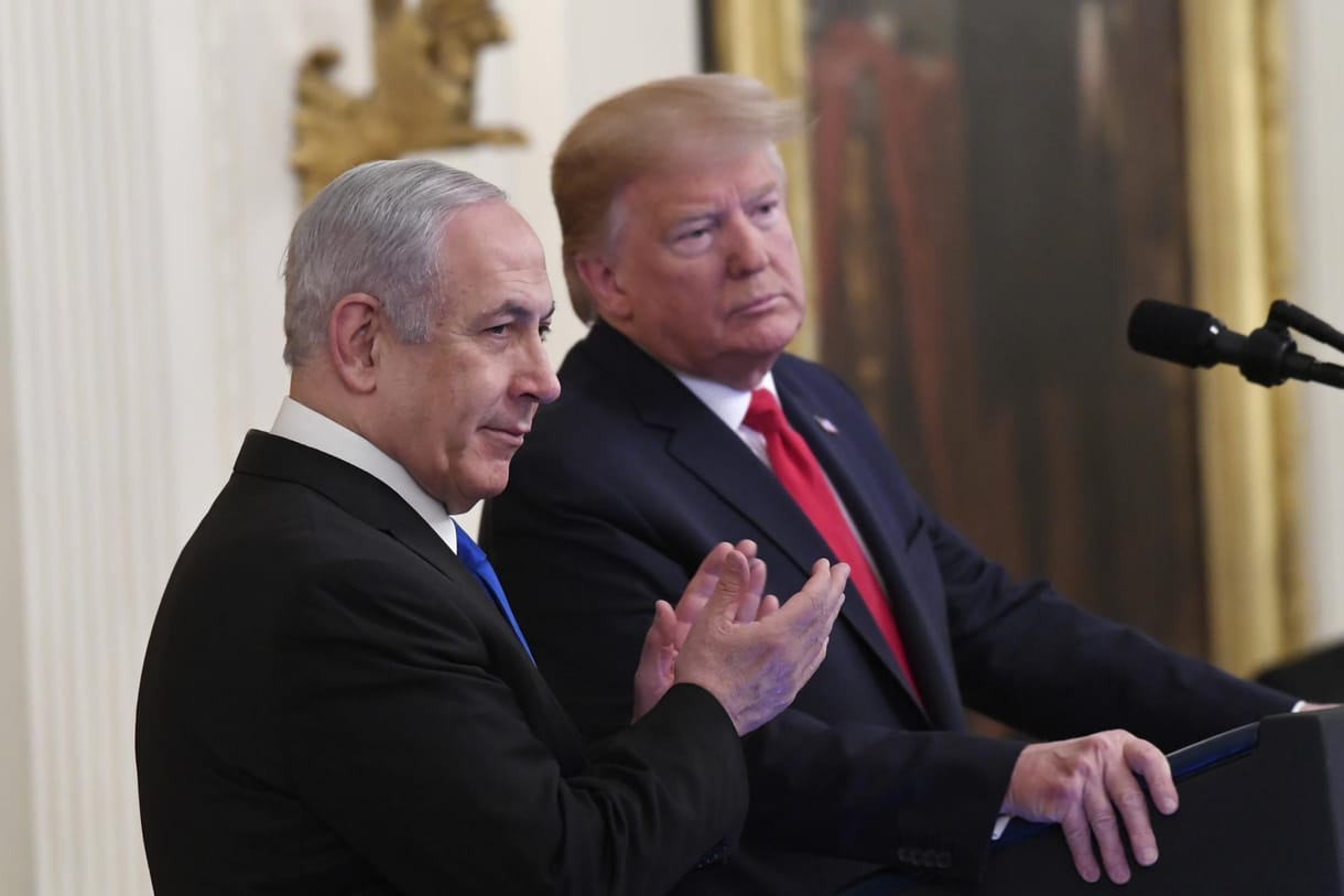 Trump 80 oldalas béketervet mutatott be a palesztin-izraeli konfliktus rendezésére