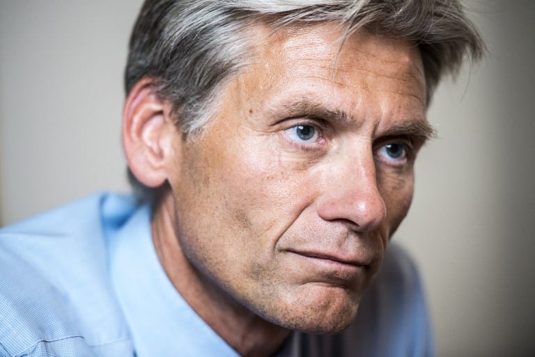 Belebukott a pénzmosási botrányba a Danske Bank vezetője