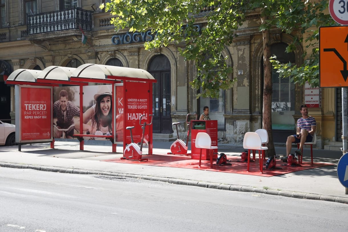 Buszmegálló tornaterem nyílt a belvárosban
