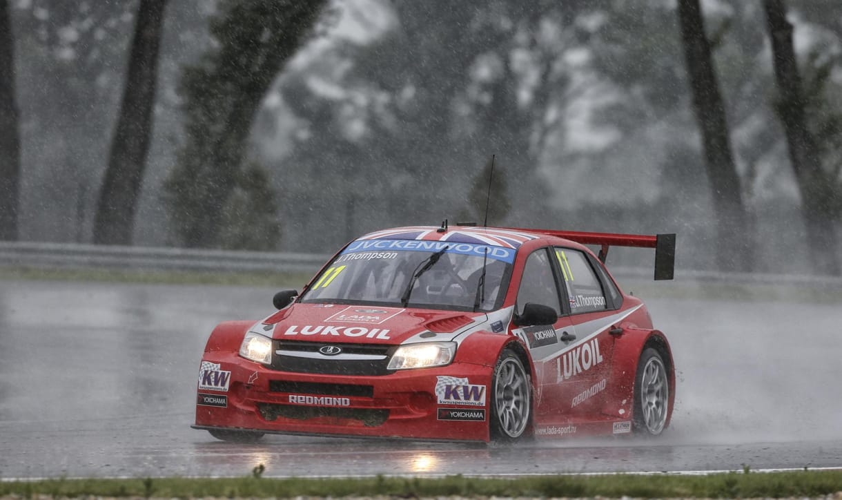 Gyötrelmes futamok várnak a WTCC-s Ladákra Ausztriában