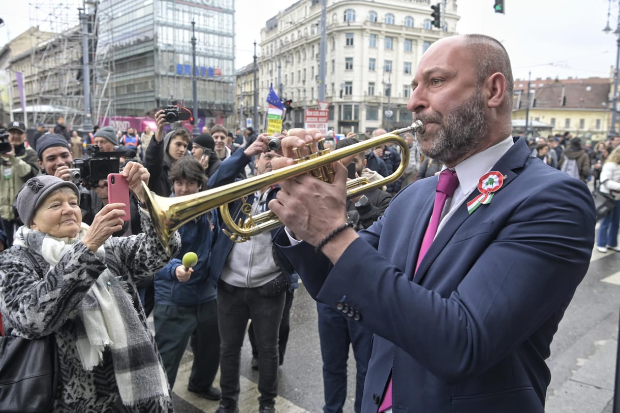 Szabó Bálint megvárta Pintér Sándort a Karmelitánál