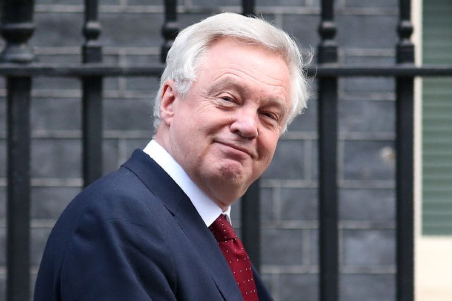Lemondott a brit Brexit-ügyi miniszter