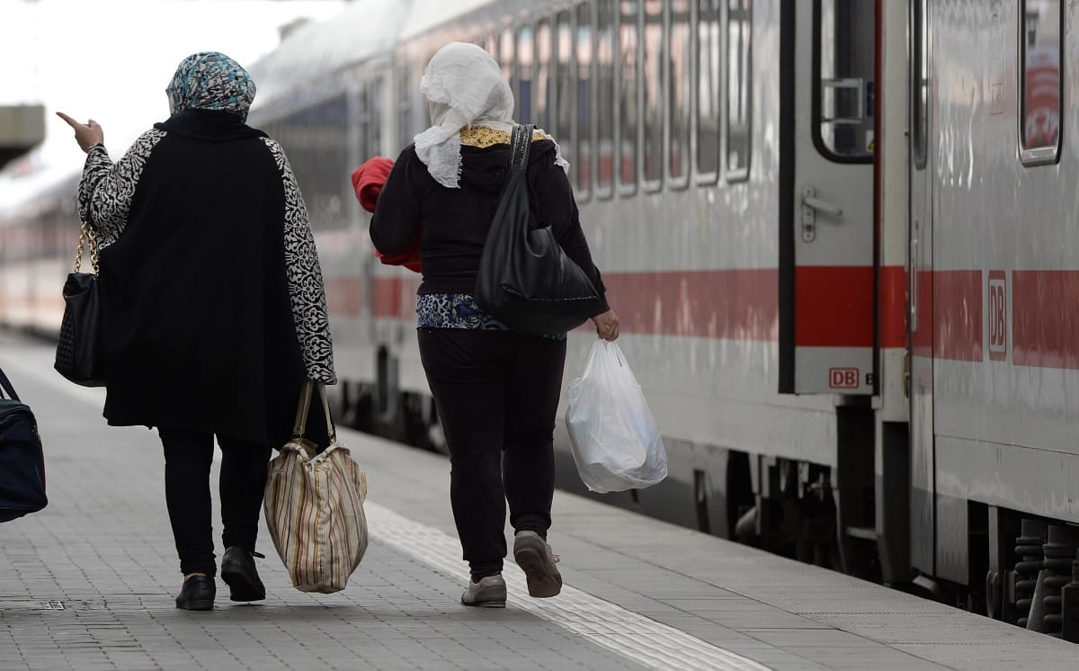 Novembertől bekeményítenek a menekülteknek Németországban