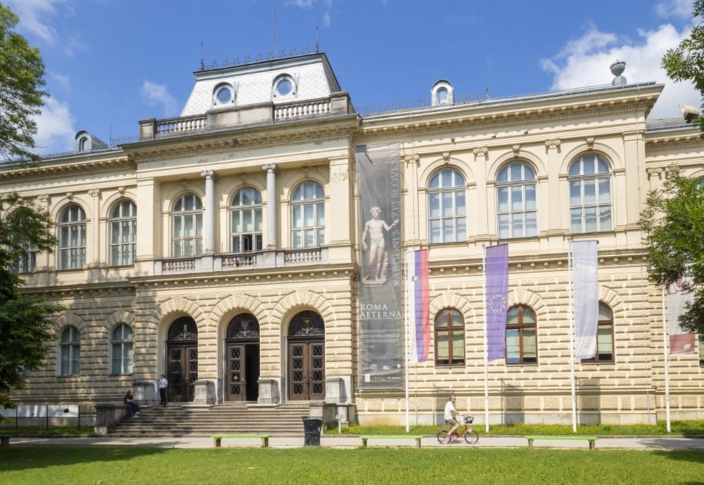 Botrány a szlovén Nemzeti Múzeumban: hamis képeket akartak kiállítani