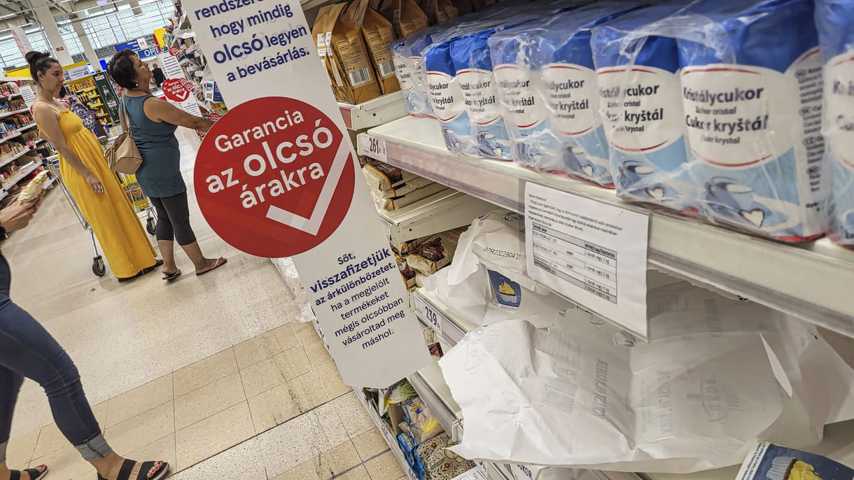 Képtelen felhagyni a kiskereskedők vegzálásával Nagy Márton és minisztériuma – pedig az egész sok hűhó semmiért