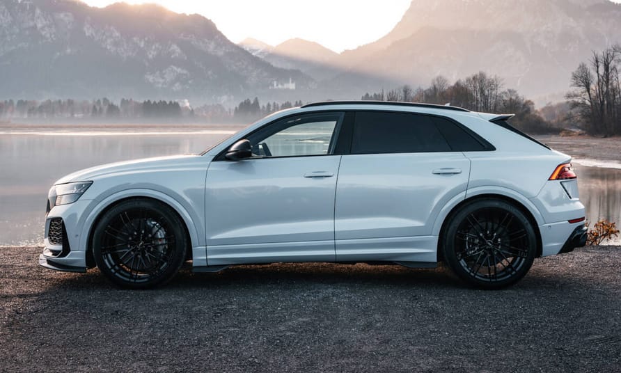 Igen morcos divatterepjáró: íme az Audi RSQ8-S