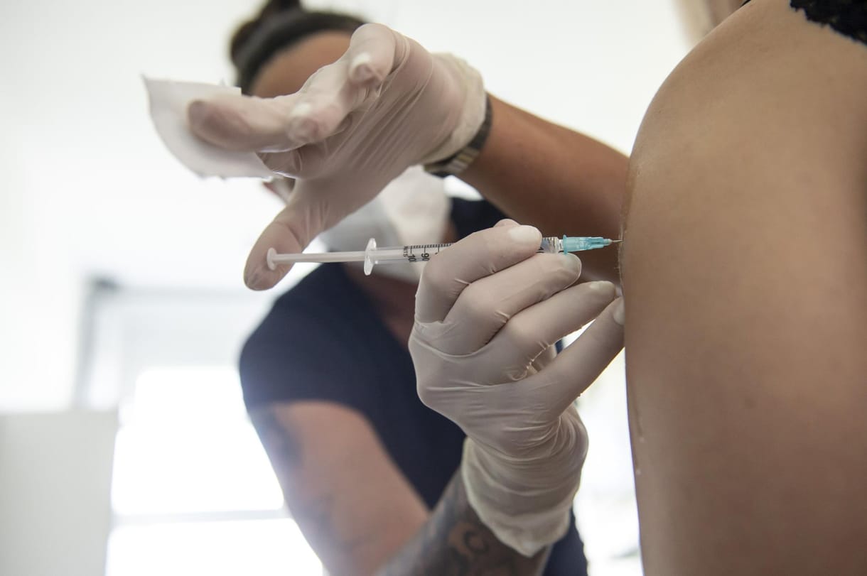 Meddőségtől, mellékhatásoktól, halálos injekciótól félnek, akik nem kérik az oltást