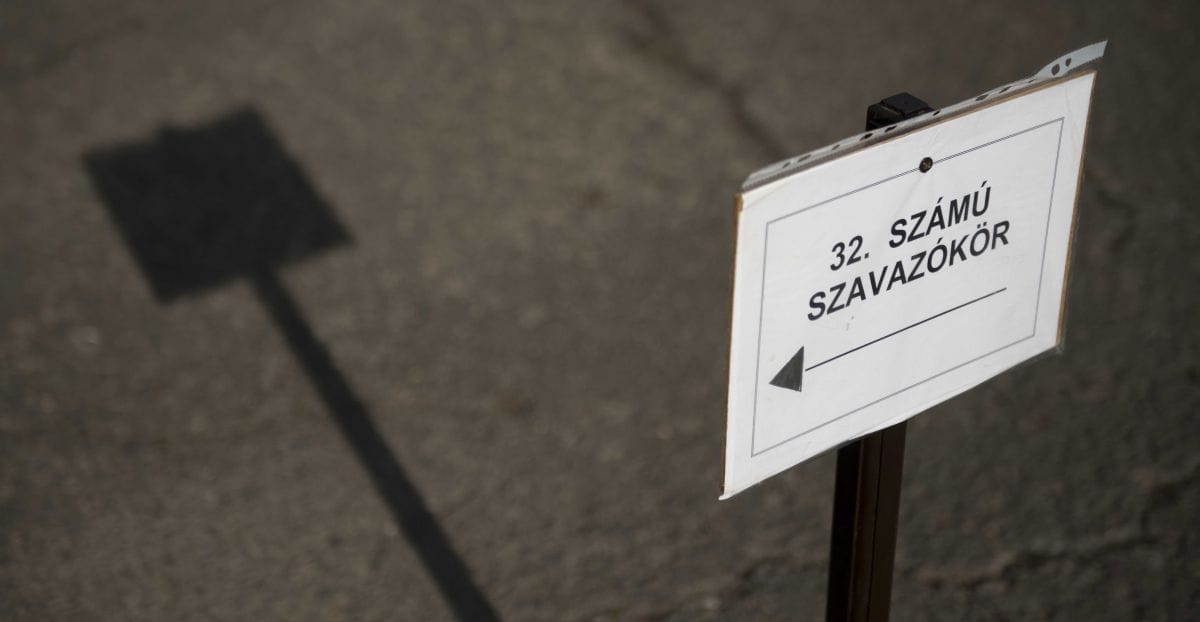 Tisztelt Törvényszék! Tisztelt Választási Szervek! Kedves Csalók!