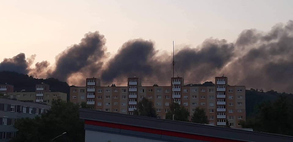 Oldószeres hulladék lángolt Kazincbarcikán