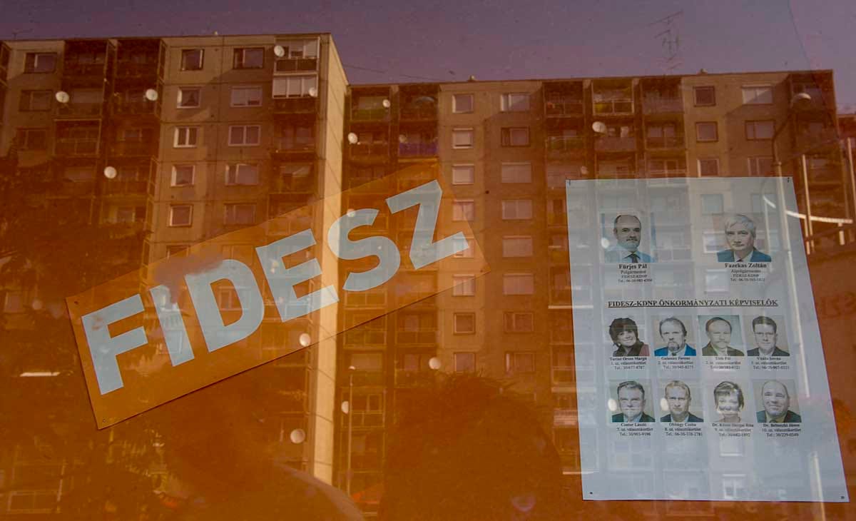 Hullanak és cserélődnek a fejek a borsodi Fideszben