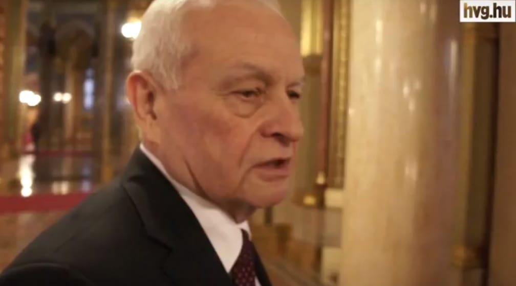 Fideszesek: Az ellentüntetők “kimerítették az élősködés fogalmát” - videó
