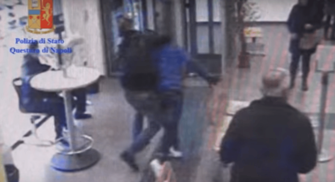 Videó: Mi kell egy bankrabló lefegyverzéséhez?