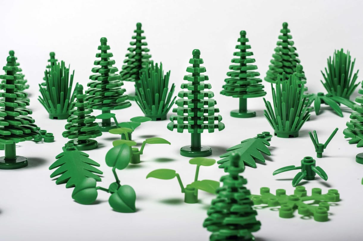 Újít a Lego, jönnek a cukornádból készülő kockák