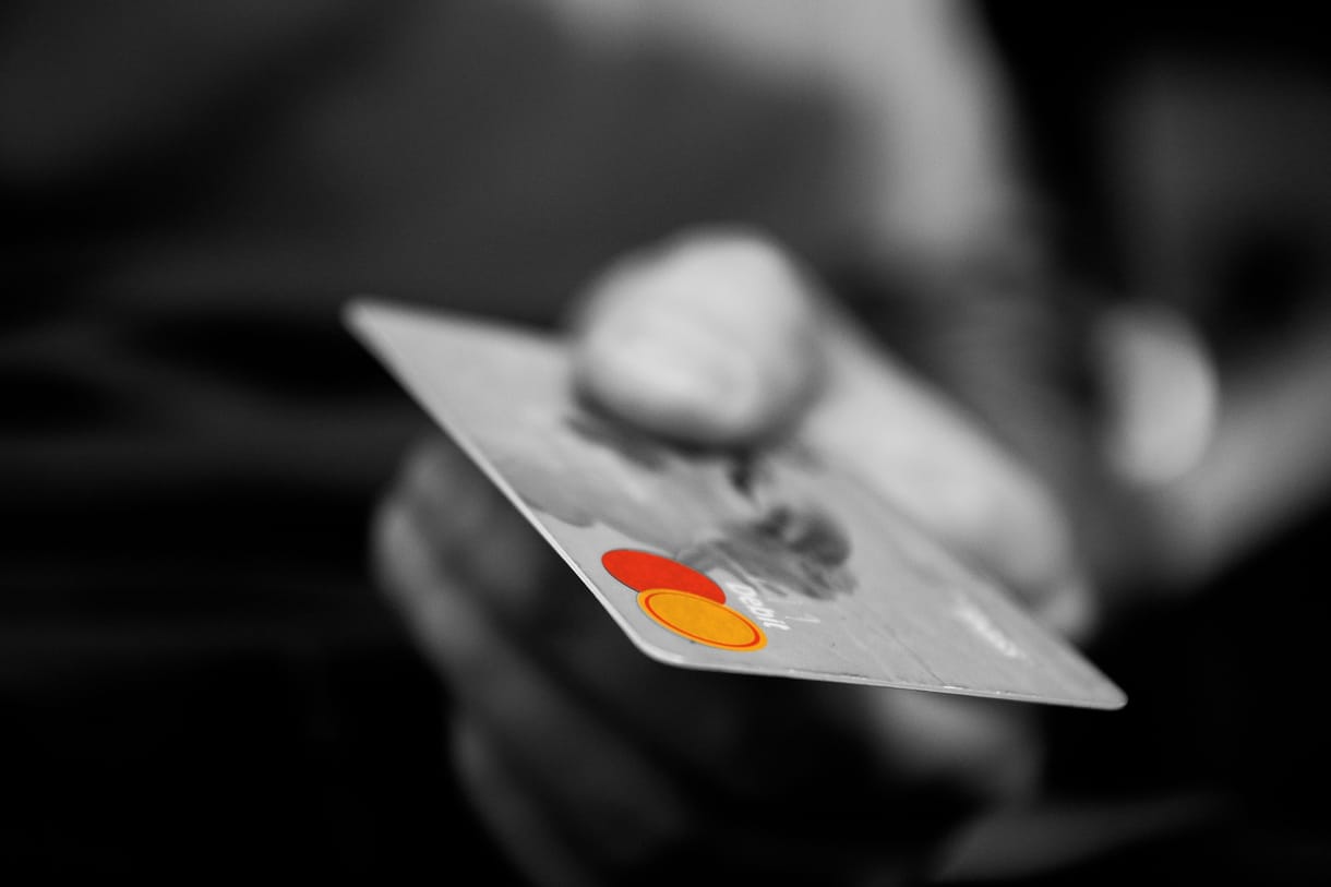 Tömegesen tilthatják le a Mastercard-bankkártyákat, adatokat lophattak csütörtök este