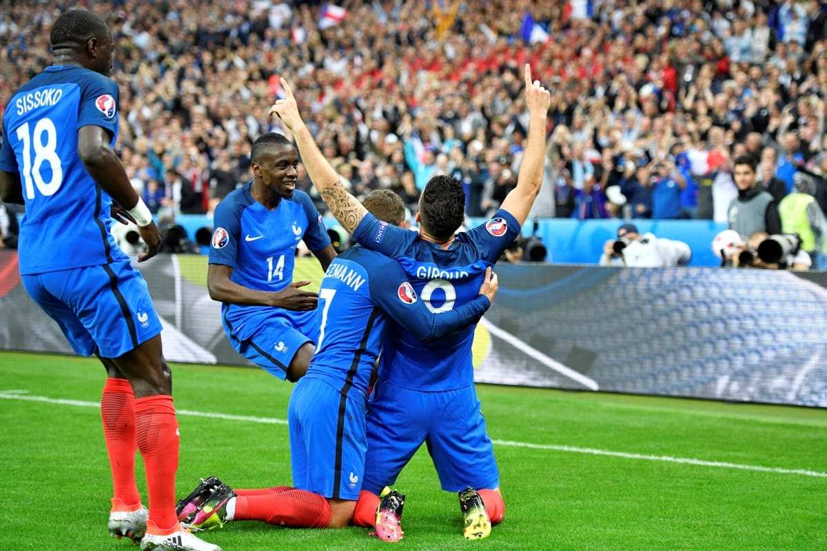 Au revoir, Weltmeister? Auf Wiedersehen, Les Bleus?