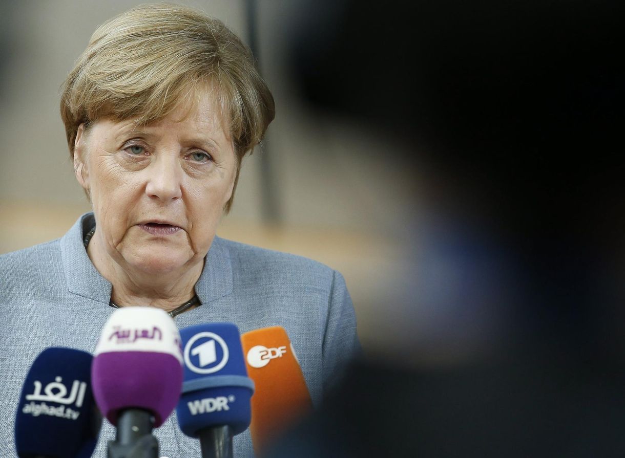 Merkel: Izrael mellett egy palesztin államot is létre kellene hozni