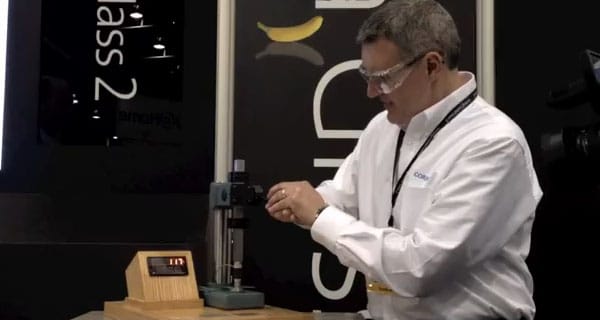 A nap videója – Gorilla üveget minden telefonba!