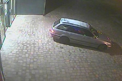 BMW-vel akartak kitépni egy ATM-et a helyéről – fotó