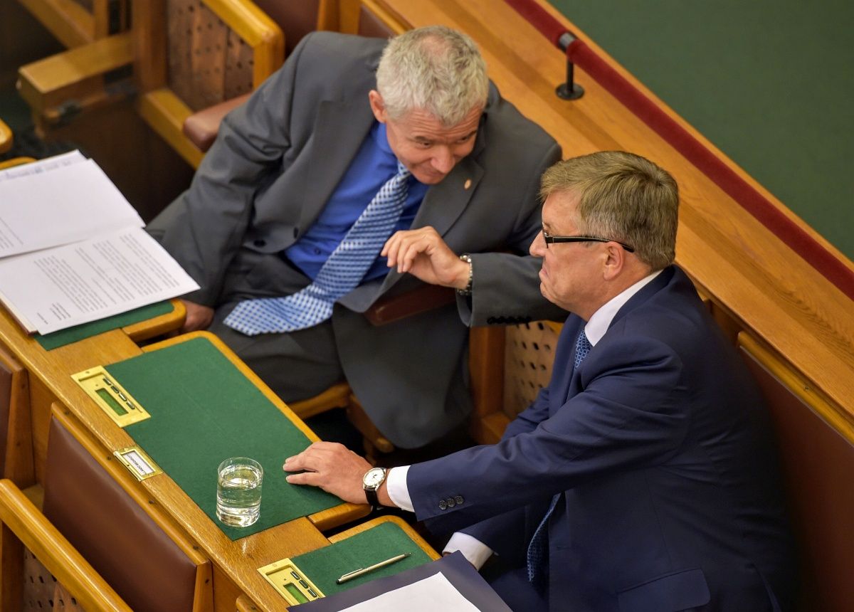 Matolcsy György maga vette fel a jegybankba Polt Péter lányát