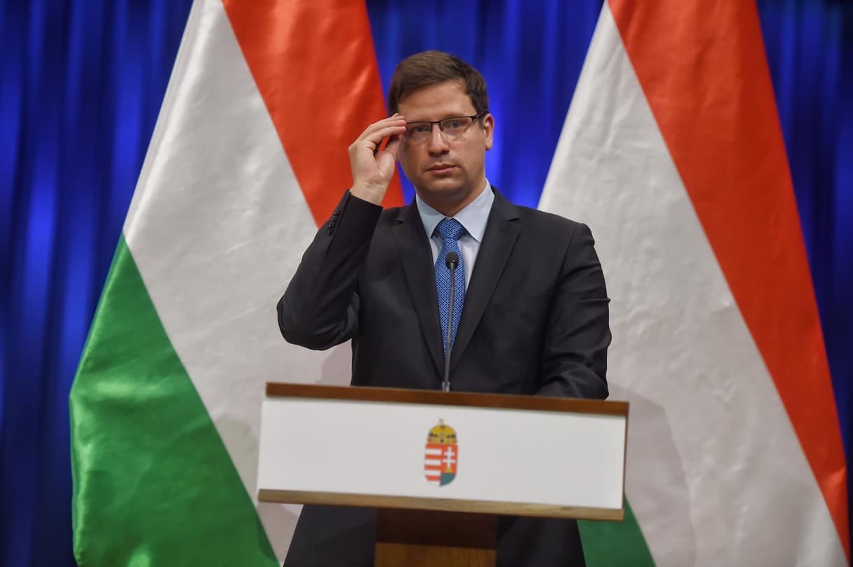 Kövesse velünk az első online kormányinfót - élő