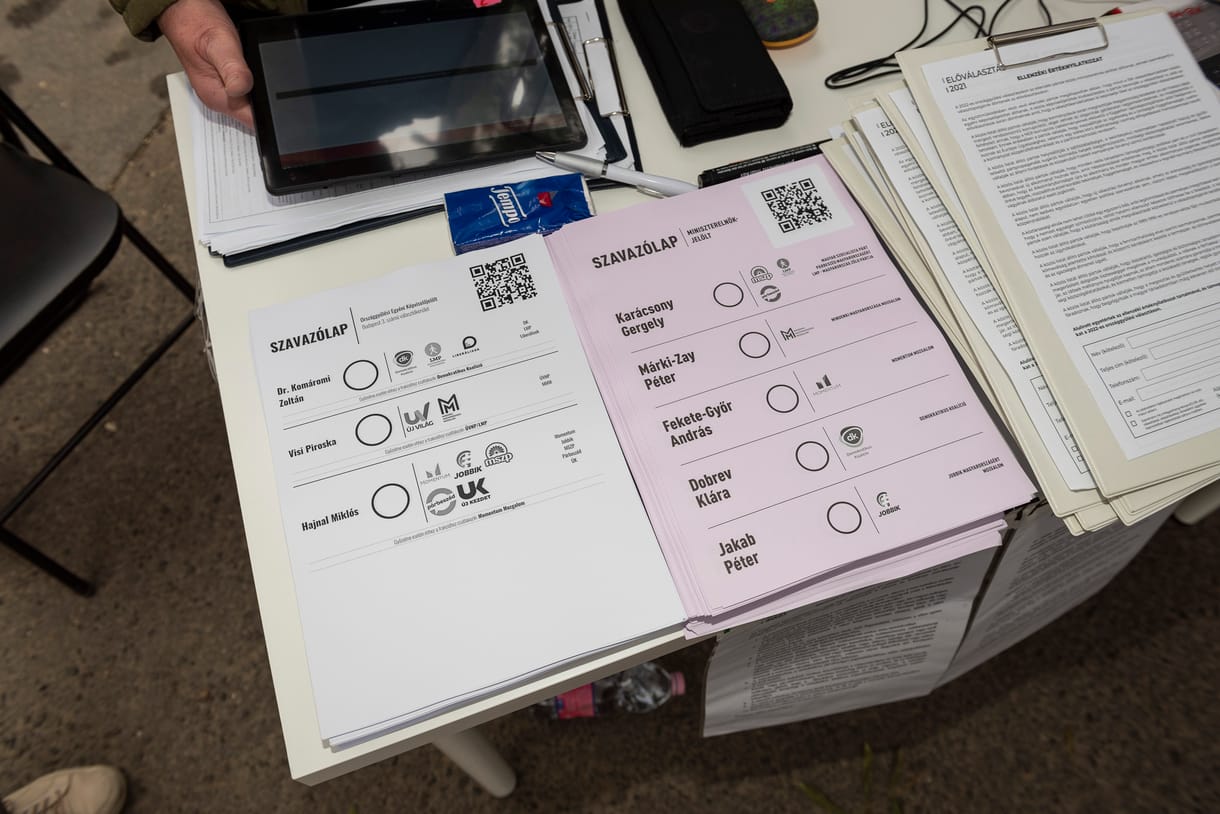 Jó hír az előválasztóknak: Online már csak 7 perces a sorban állás