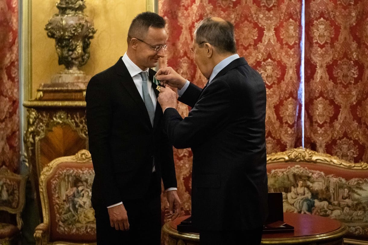 Szijjártó elítéli Oroszországot, de nem ért ezzel egyet