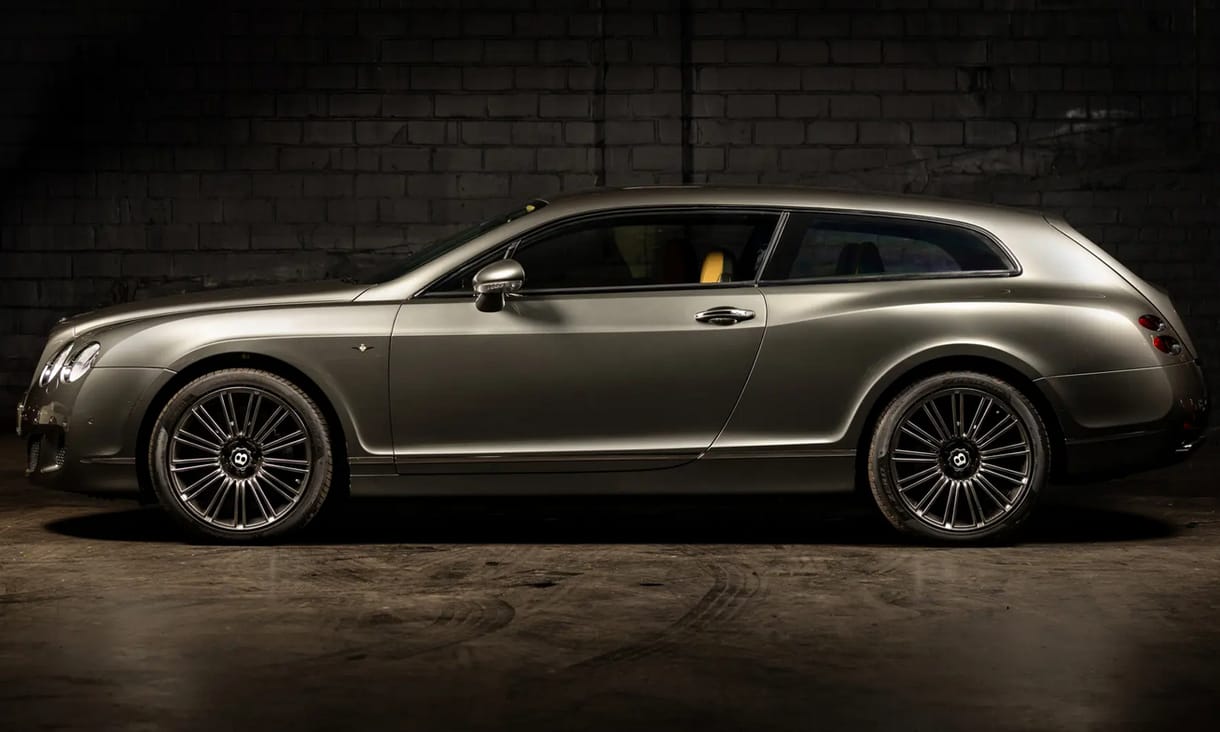 Igazi ritkaság egy ilyen látványos W12-es Bentley sportkombi