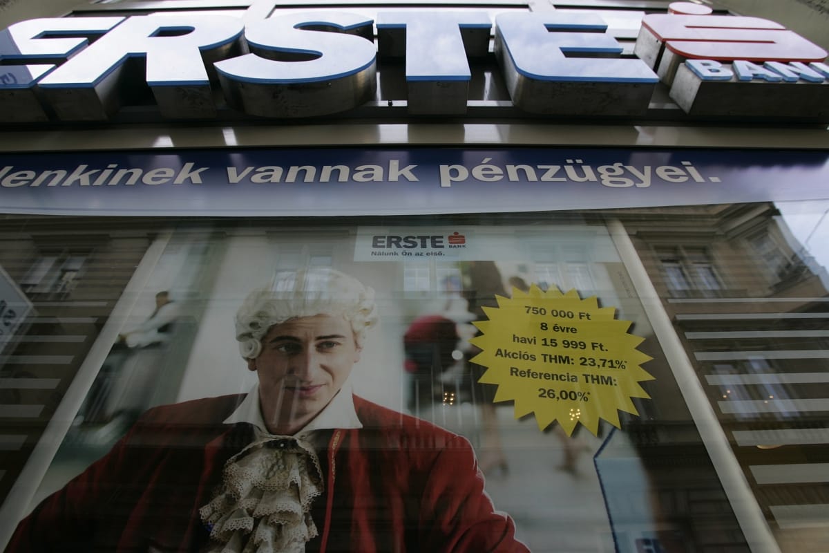 Mór után 10 évvel perli az Erste Bankot az egyik érintett