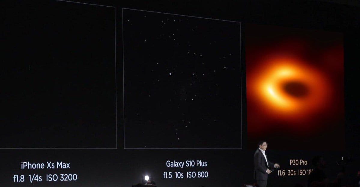 Zseniális (huaweies) mém született a történelmi feketelyuk-fotóról