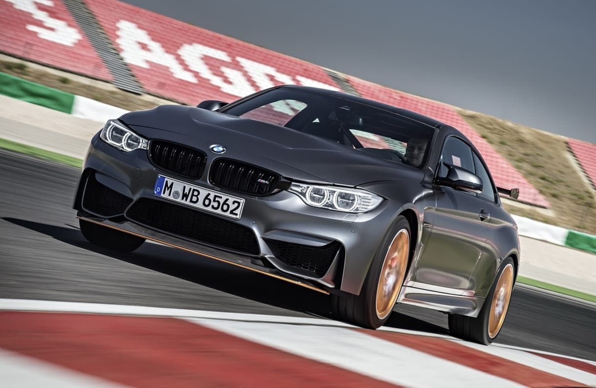 Készüljön fel lelkileg: hibriddé válnak a BMW M modelljei