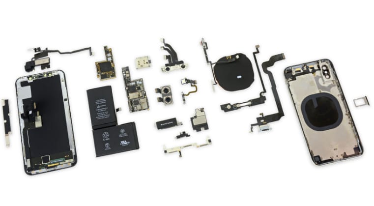 Szétszedték, és meglepő dolgokat találtak az iPhone X belsejében