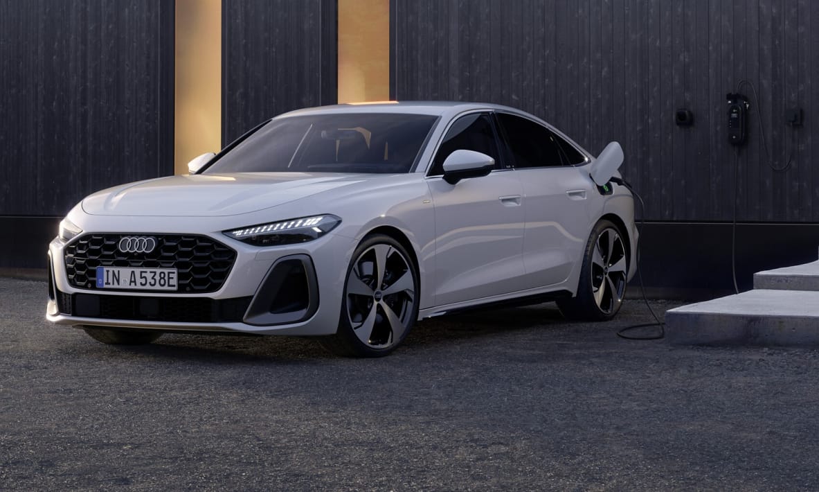 109 km villannyal: Magyarországon a legújabb plugin hibrid Audi A5
