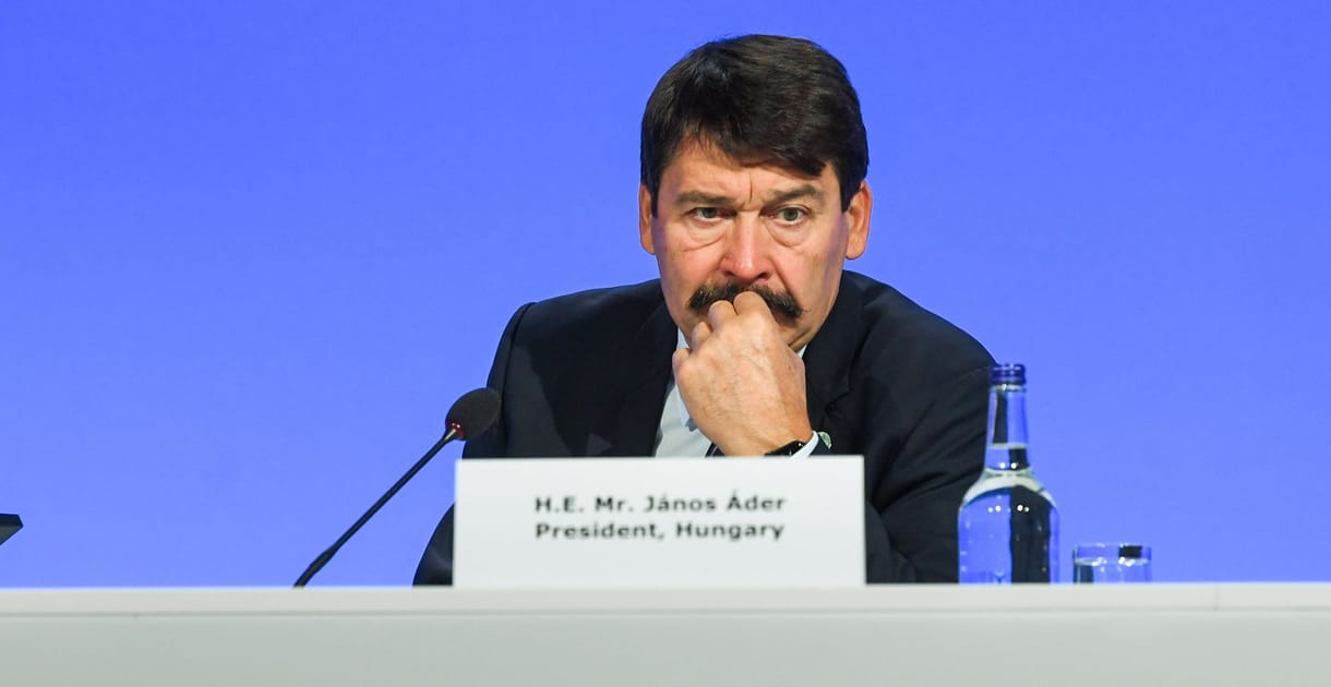 Áder János elmagyarázta, miért nem lesz semmi gond Debrecenben az akkugyárral