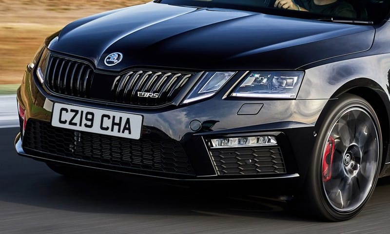 Fekete cseh remek: limitált szériás új Skoda Octavia RS érkezett