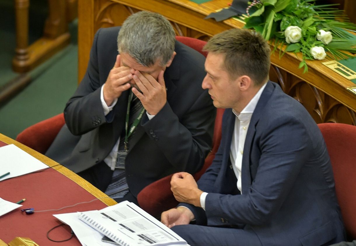 Már a letelepedési kötvényeket firtató kérdést is visszadobta Kövér László