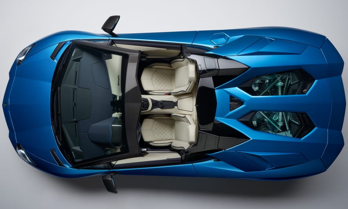 V12-es ritkaságok sorozata a leköszönő Lamborghini Aventador története - videó