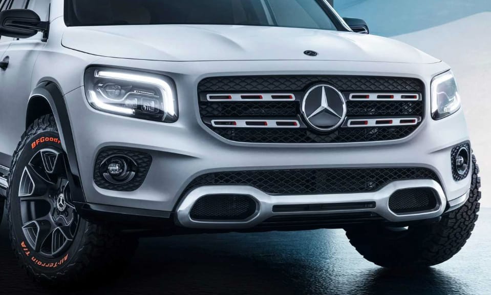 Itt egy teljesen új Mercedes divatterepjáró, a 7 üléses GLB