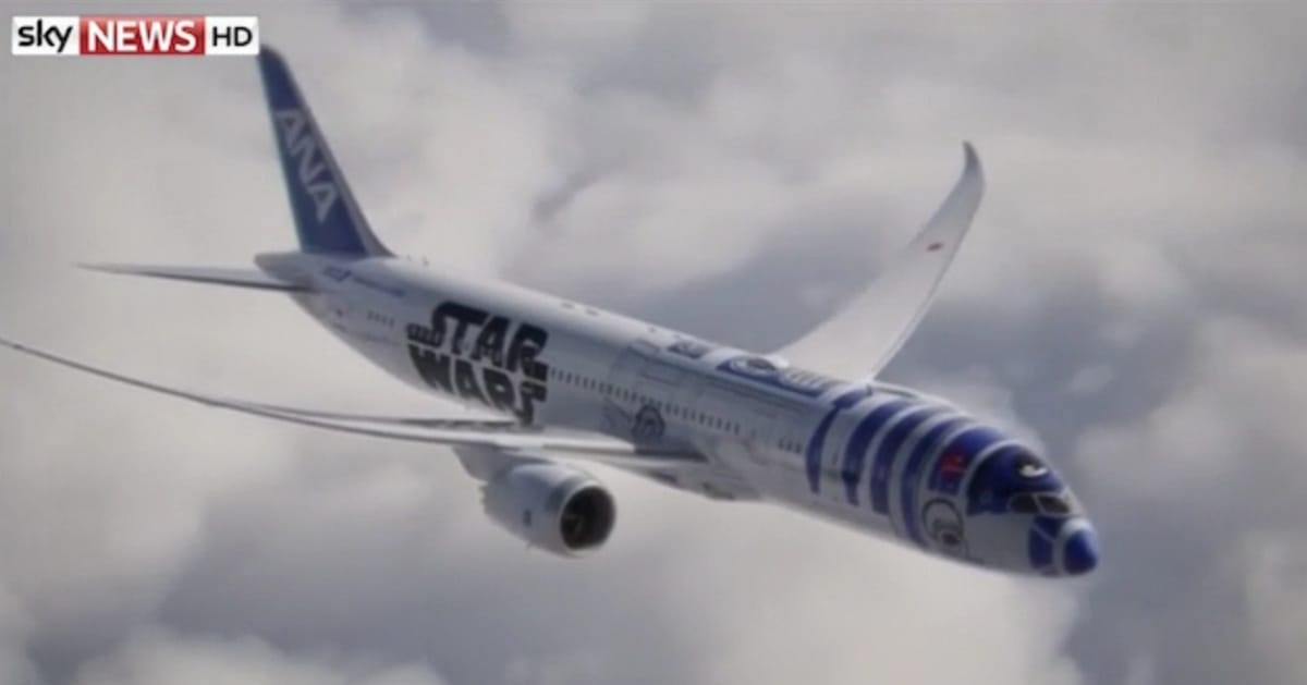 Érkezik a Star Wars-festésű utasszállító gép