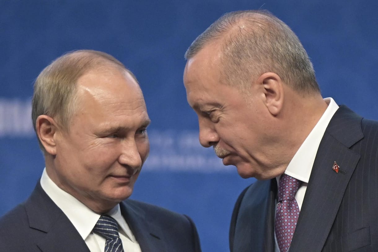 Erdogan: Putyin rendeljen el egyoldalú tűzszünetet