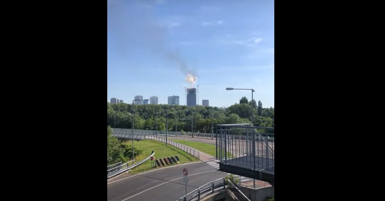 Kigyulladt a legmagasabb szlovákiai épület
