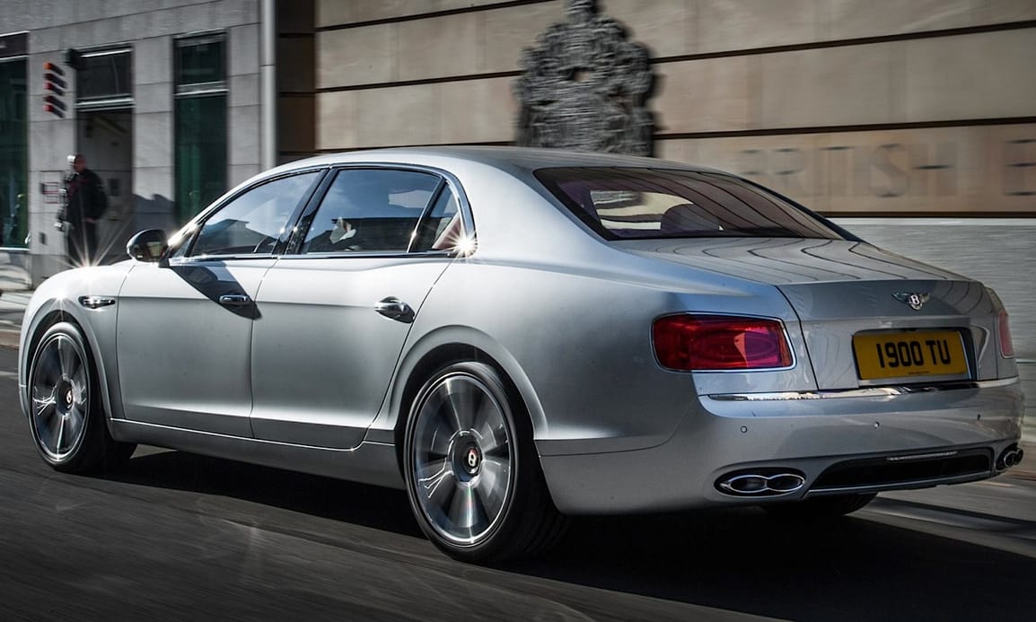 Németországba viszi a Bentley-karosszériák gyártását a Porsche