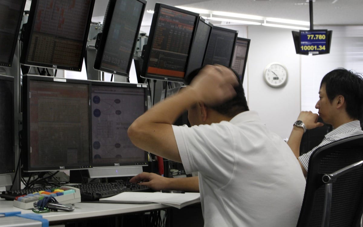 4400 milliárd dollárt buktak a világ tőzsdéi