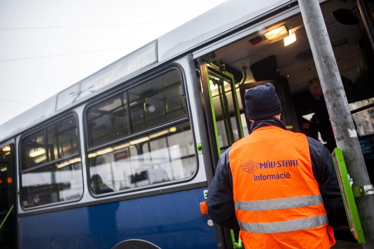 Hétvégén pótlóbuszra készüljön mindenki a 4-es, 6-oson