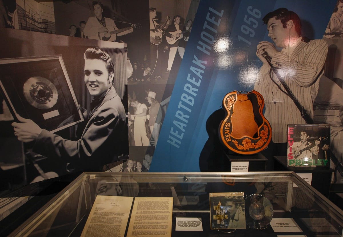 Kényszerárverést akart elrendeltetni Elvis Presley birtokára egy csaló