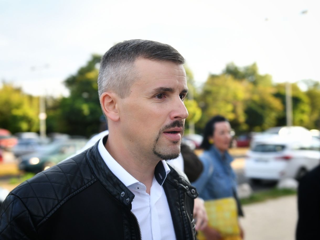 Pert nyert Jakab Péter a Fejér Megyei Hírlappal szemben
