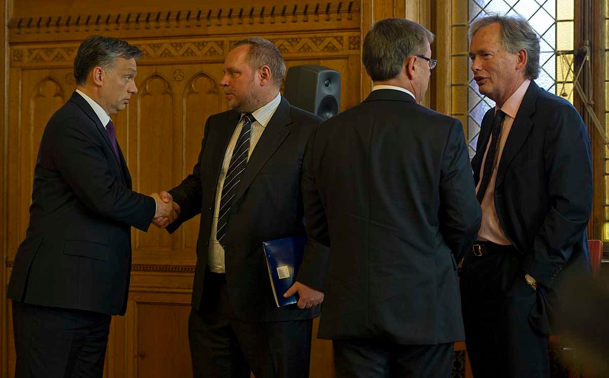 Újabb csavar az FHB botrányos tőkeemelésében